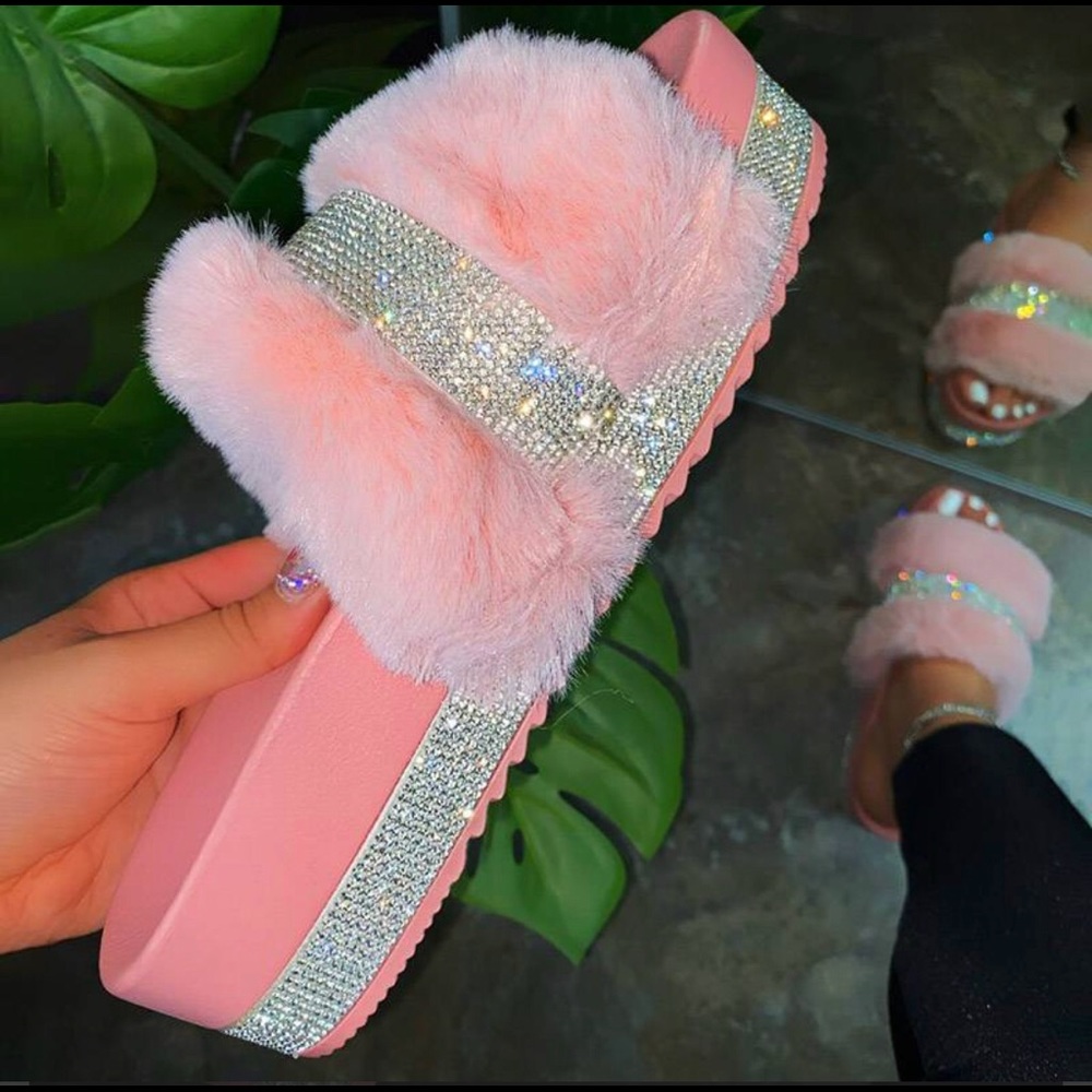 π₯π Rhinestone Furry Slippers ππ₯ - Picture 5 of 5